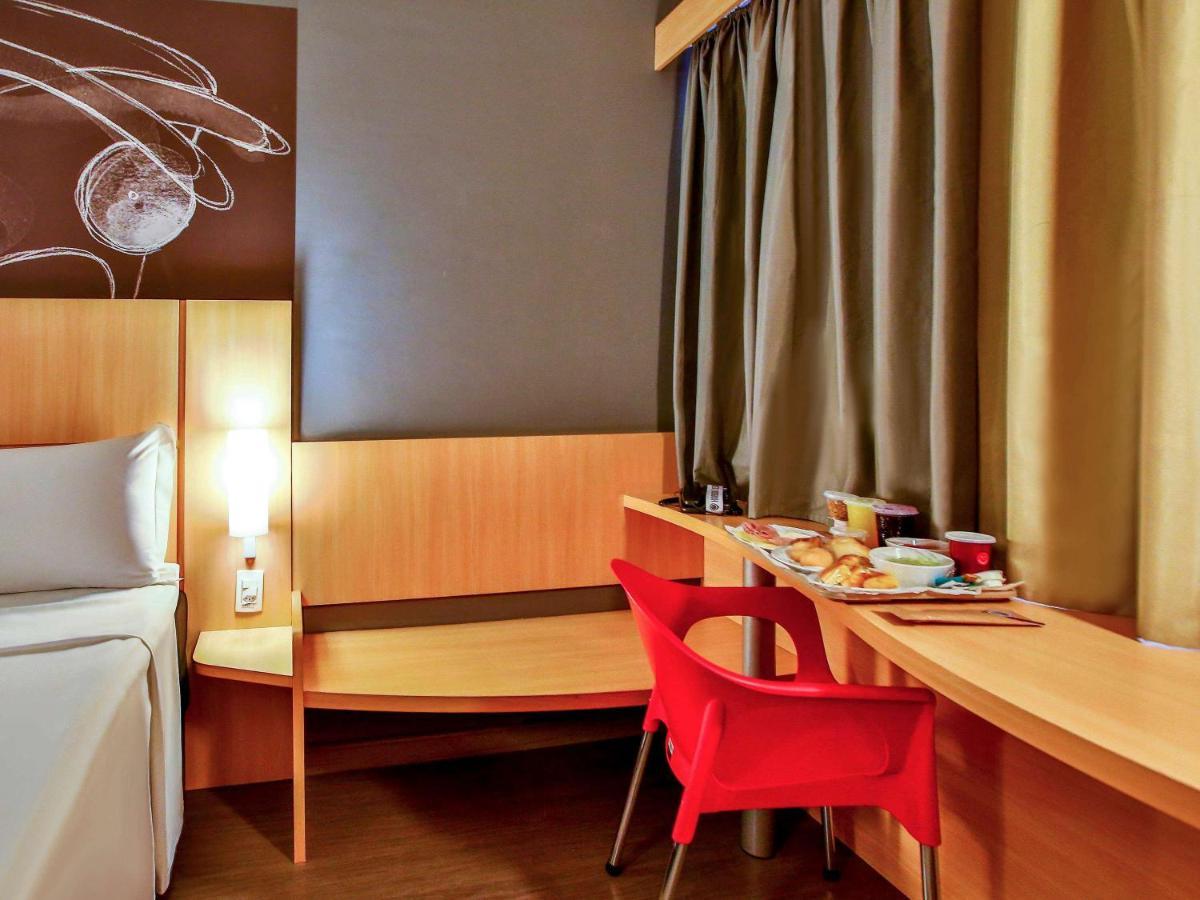 Ibis Goiania Hotel Exterior photo