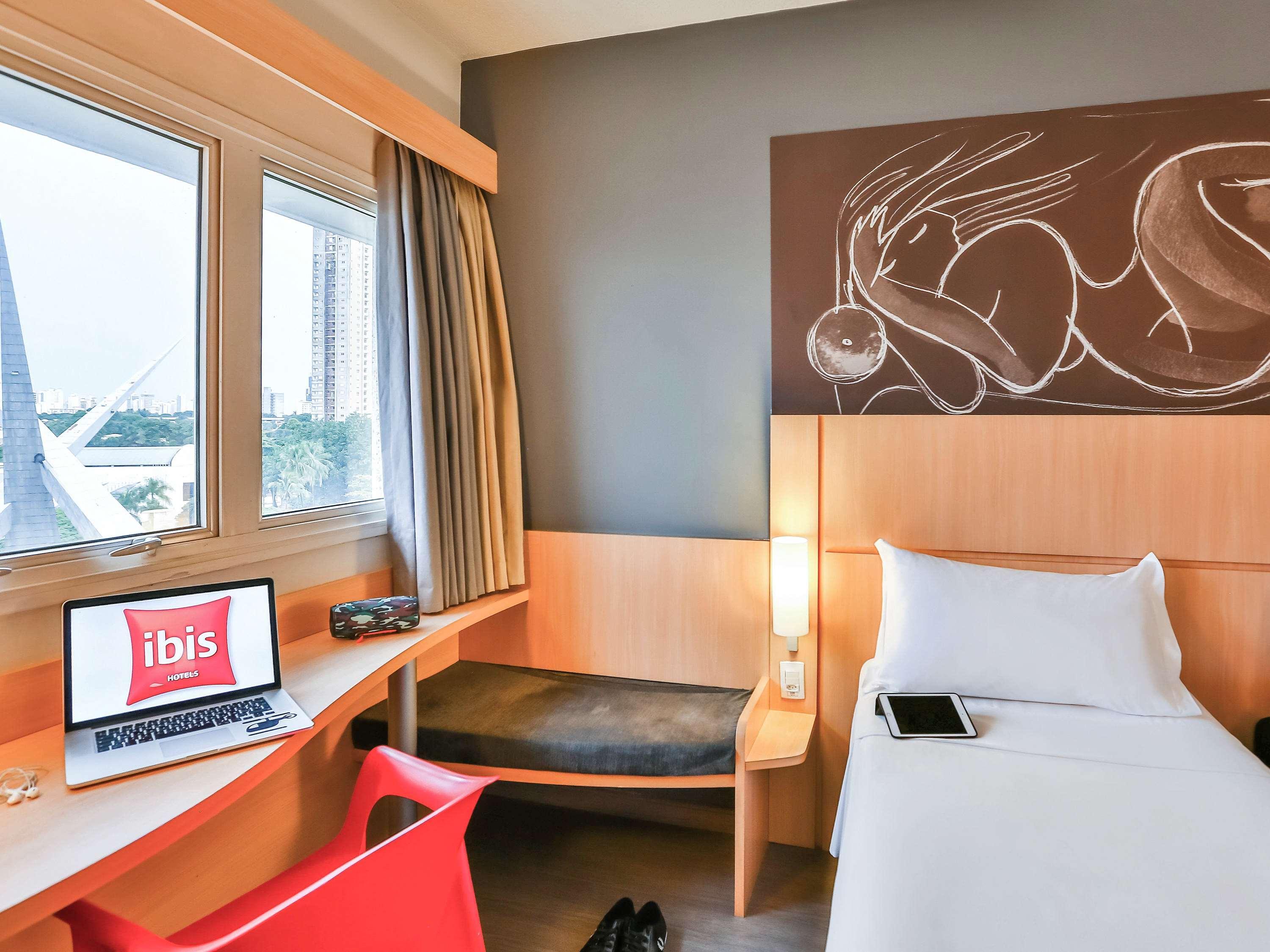 Ibis Goiania Hotel Exterior photo